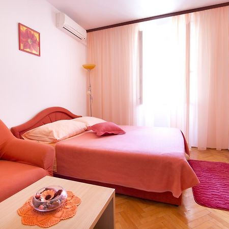 Apartment And Room Daria Vis Island Exterior foto