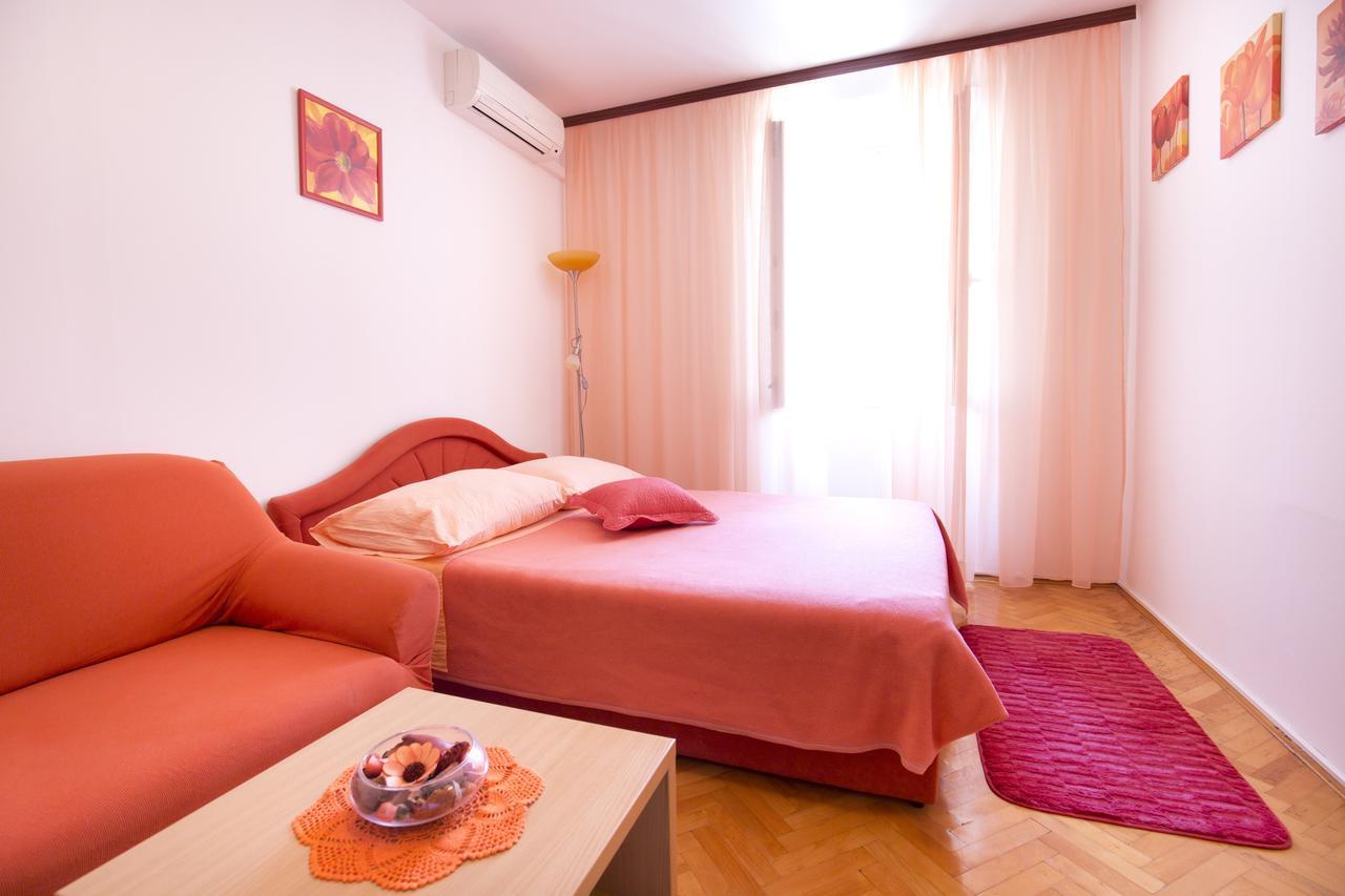 Apartment And Room Daria Vis Island Exterior foto